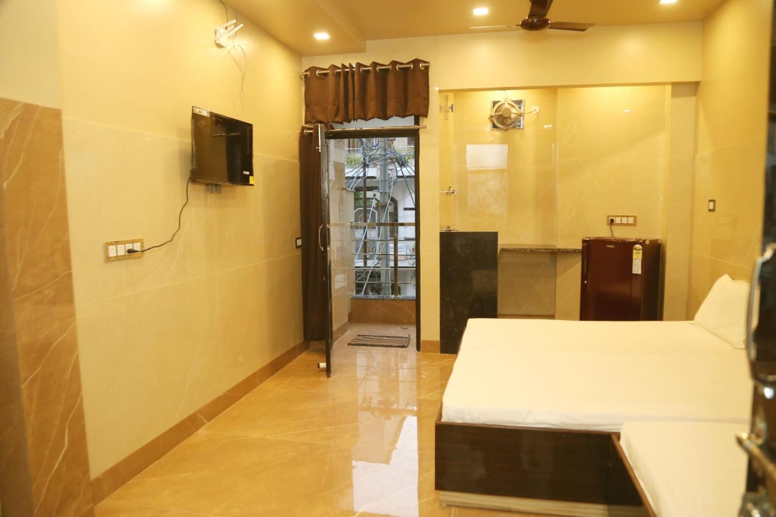 1 Bhk In Sector 5 Rohini *